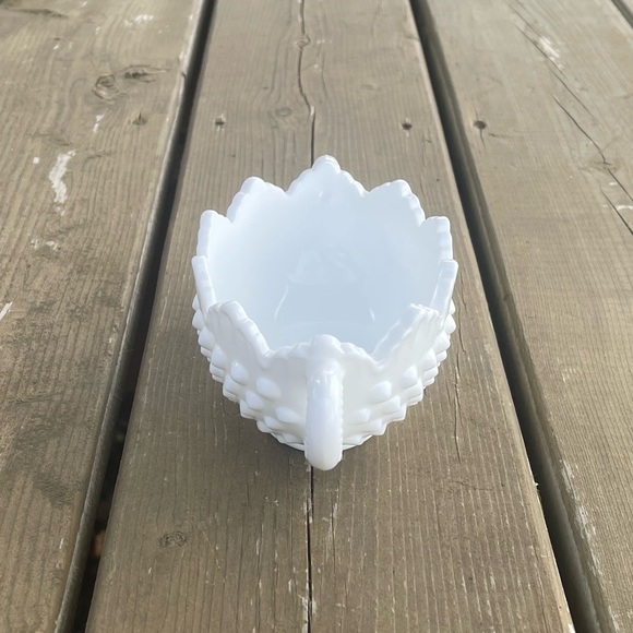 Fenton Vintage Hobnail Milk Glass Oval Double Handle Nut Bowl Candy Trinket Dish - Picture 7 of 14